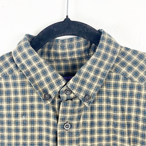 PATAGONIA 100% Organic Cotton Green Plaid Long Sleeves Button Shirt Size Medium - Picture 9 of 9